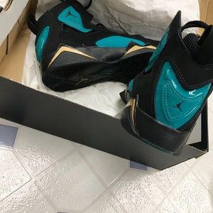 5 and a half in youth 7 in women’s jorden shoes